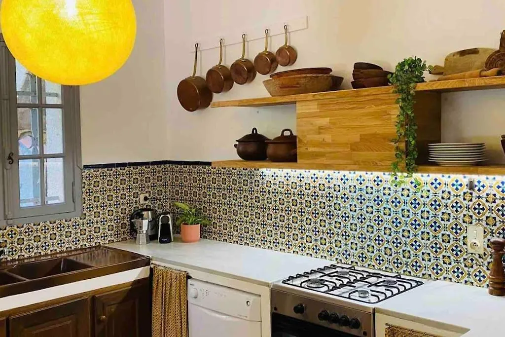 Hébergement de vacances Villa Provencale Atypique A 5 M A Pied De La Plage Saint-Raphaël France
