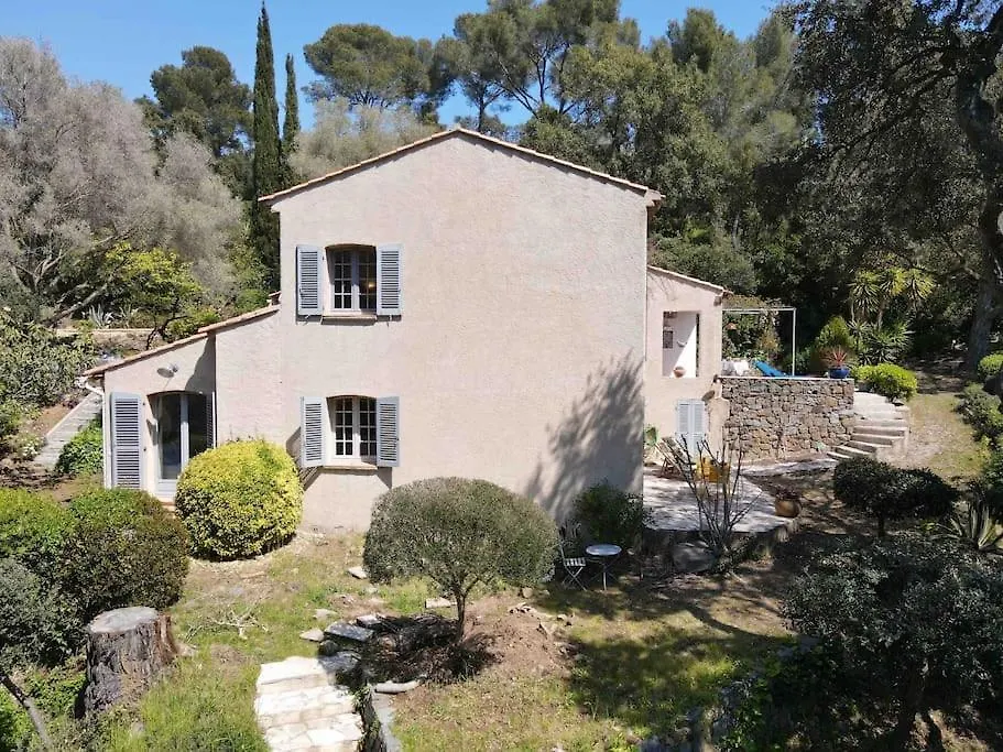 Hébergement de vacances Villa Provencale Atypique A 5 M A Pied De La Plage Saint-Raphaël